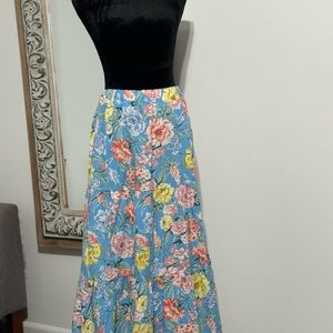 LOFT milt-color floral skirt with waist-band, Size Large
